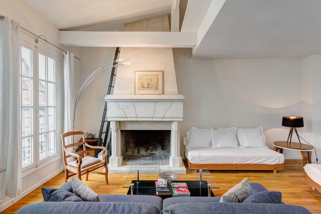 Dauphine Pont Neuf